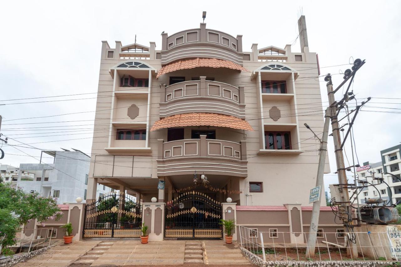 נלורה Capital O 7141 Ss Guest House מראה חיצוני תמונה